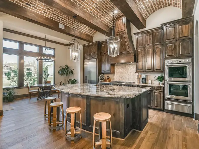 Brick and Hardwood Blend