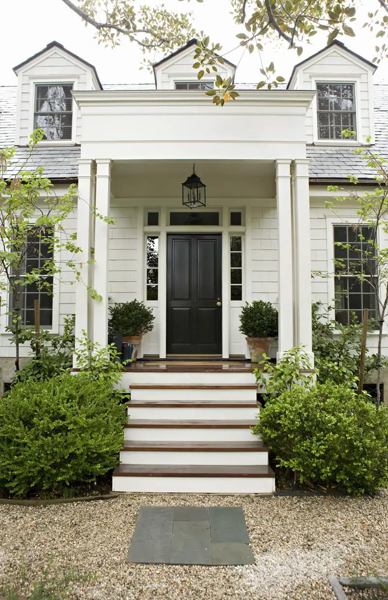 Traditional Entryway