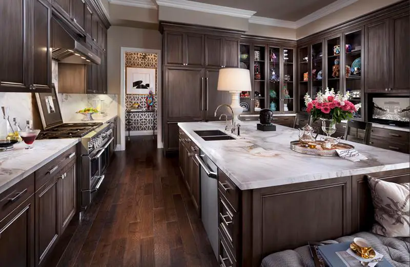 35+ Stunning Dark Wood Kitchen Designs - Home Awakening