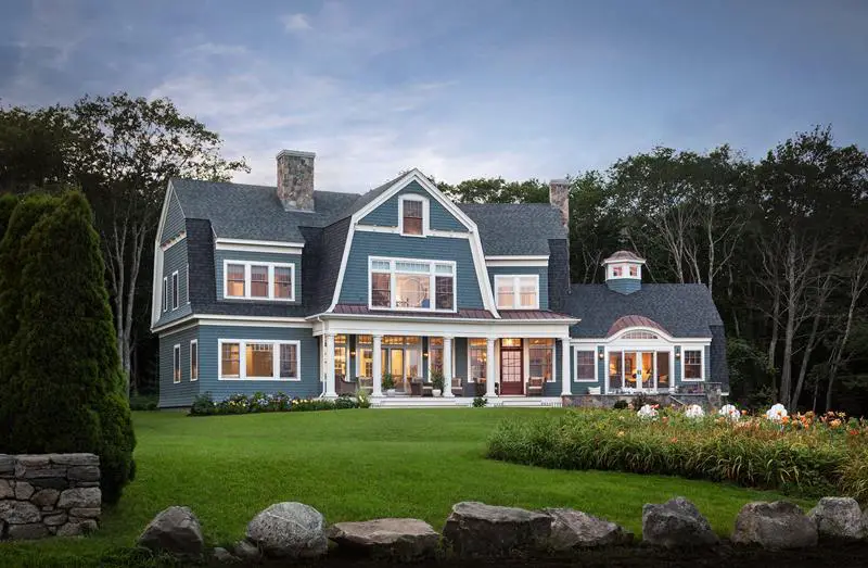 20 Homes with Gambrel Roofs Photo Gallery Home Awakening
