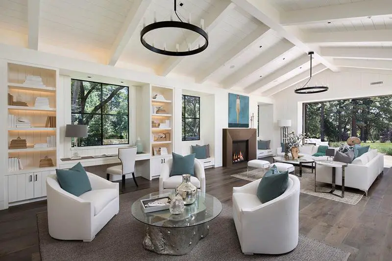 15 Jaw Dropping Mansion Living Rooms