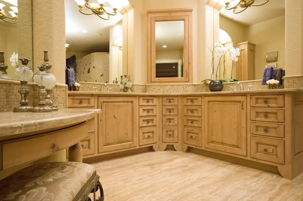 10 Stunning L-Shaped Bathroom Vanity Sets (Photo Gallery)