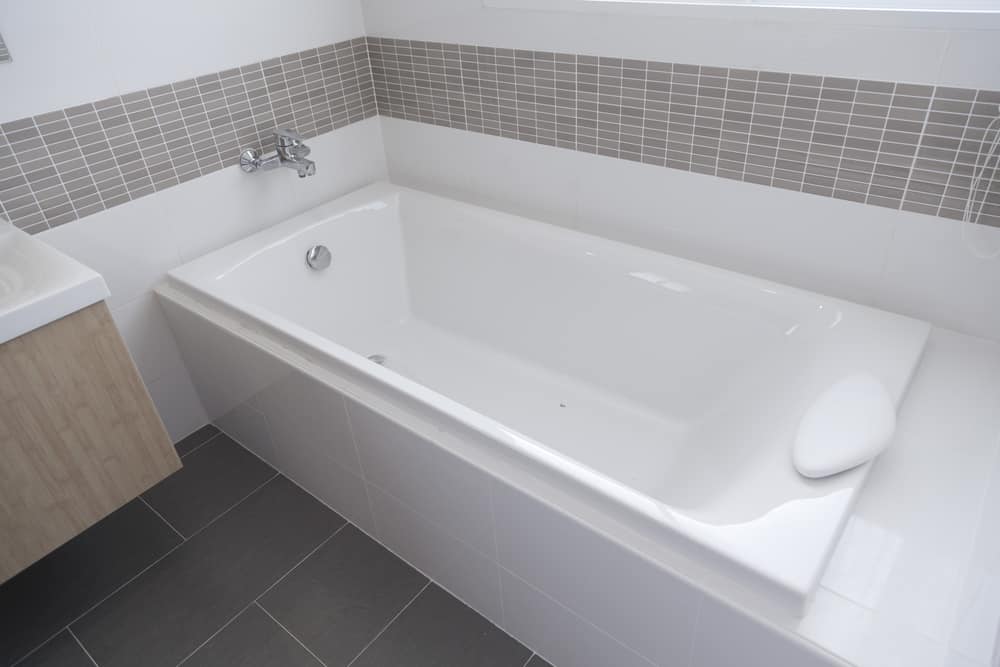 types of bathtubs