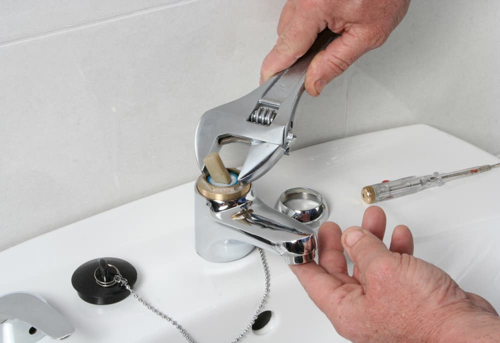 repairing a sink faucet