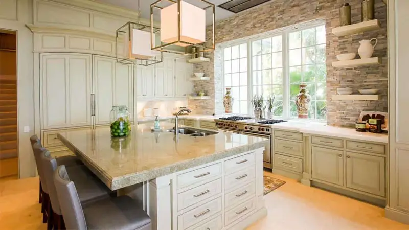 Mediterranean style kitchen design ideas