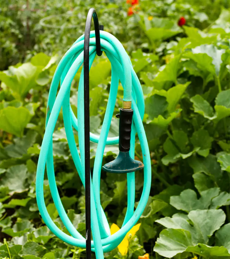 freestanding garden hose reel